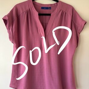 🚫SOLD🚫Apt. 9 Rose Pink Split V-Neck Short Sleeve Blouse
